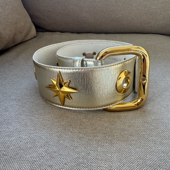 Vintage Escada Champagne Metallic Gold Star Charm Leather Waist Belt Size 40 - Picture 12 of 12